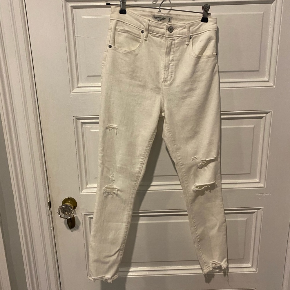 Abercrombie & Fitch, white ripped jeans. Only worn once!